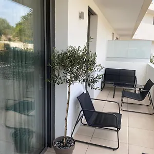  Appartement Entre Et Piscine France
